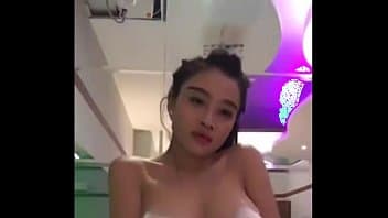 สาวสวยเวียดนามโครตน่ารักแก้ผ้าอาบน้ำโชว์นมใหญ่มาก โชxxx